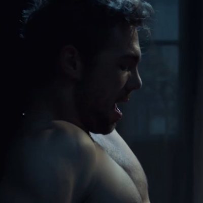 Pol (Carlos Cuevas) siente placer en una escena de sexo de 'Merlí: Sapere Aude'