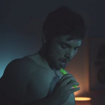 Pol Rubio (Carlos Cuevas) se excita con un rotulador en 'Merlí: Sapere Aude'