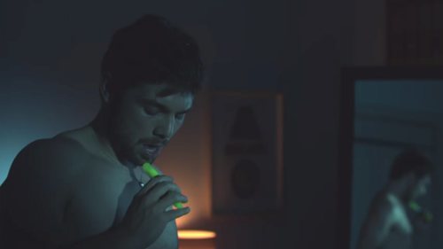 Pol Rubio (Carlos Cuevas) se excita con un rotulador en 'Merlí: Sapere Aude'