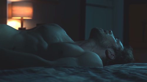Pol Rubio (Carlos Cuevas) se masturba con un rotulador en el 1x04 de 'Merlí: Sapere Aude'