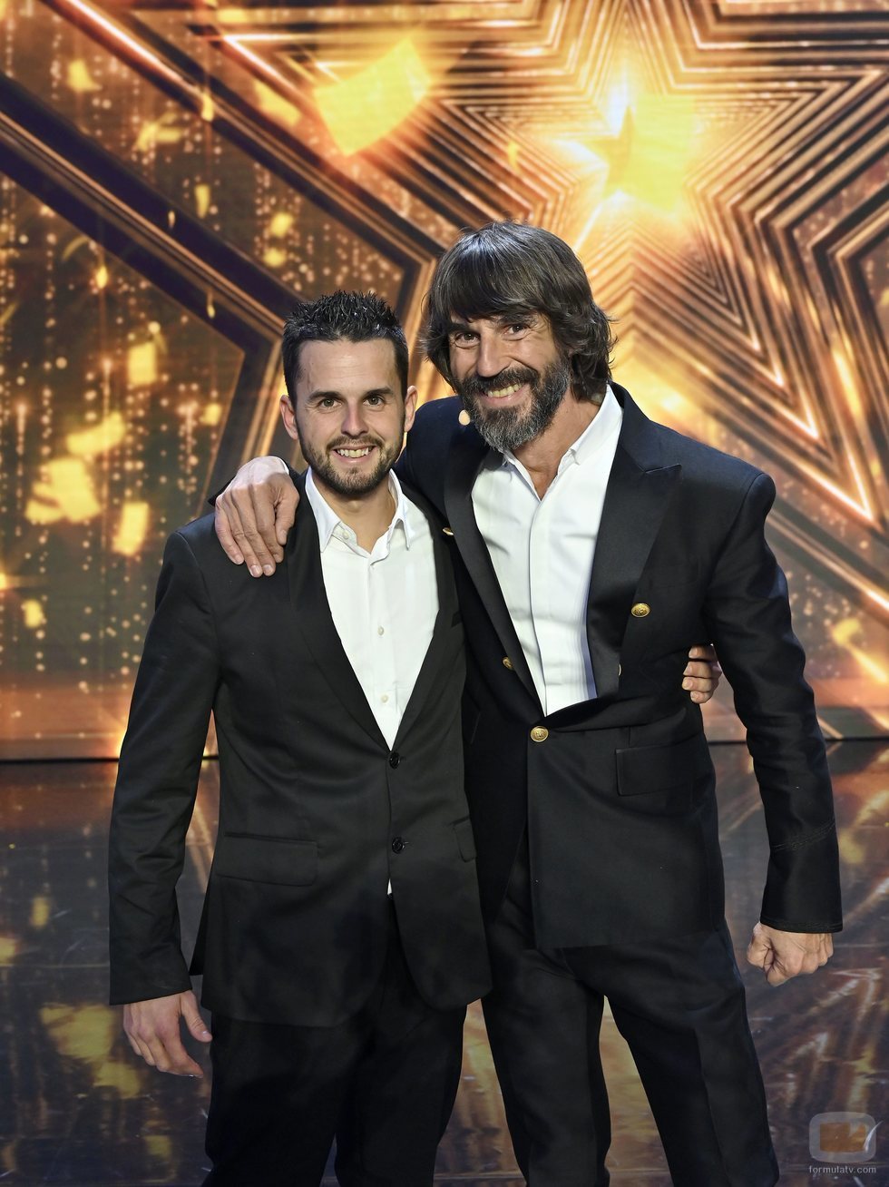 Santi Millán y el padre de Hugo Molina en la final de 'Got Talent España 5'