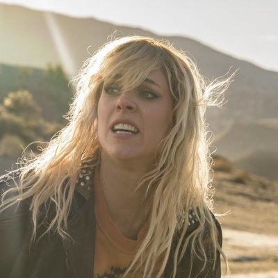 Maggie Civantos como Maca en el rodaje de 'Vis a vis: El Oasis' en Almería