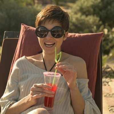 Isabel Naveira como La Flaca en el rodaje de 'Vis a vis: El oasis' en Almería