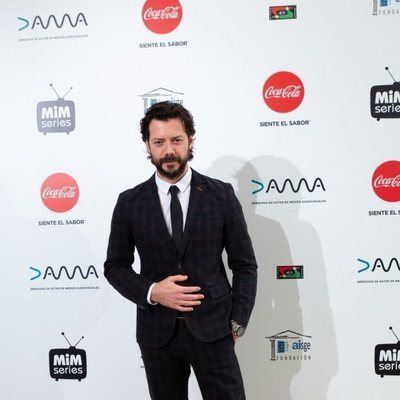 Álvaro Morte en los Premios MiM 2019