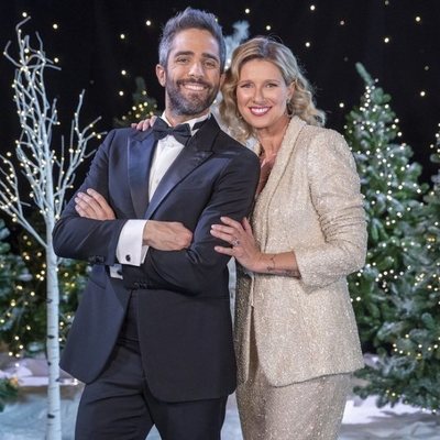 Roberto Leal y Anne Igartiburu en la presentación de las Campanadas 2019-2020 en RTVE
