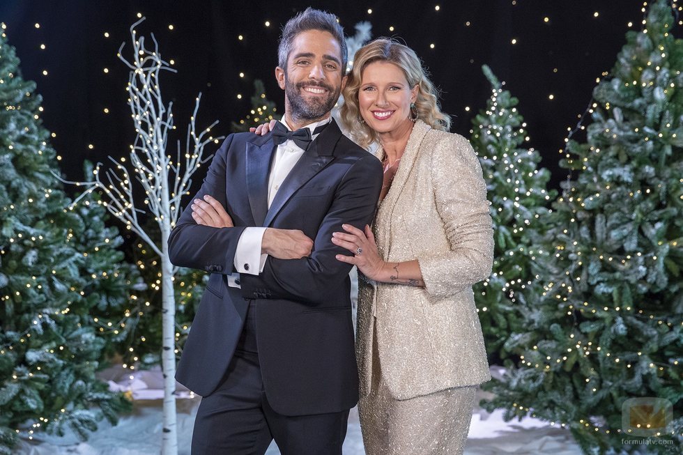 Roberto Leal y Anne Igartiburu en la presentación de las Campanadas 2019-2020 en RTVE