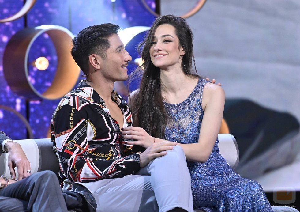 Gianmarco Onestini y Adara Molinero, cercanos durante el Debate Final de 'GH VIP 7'