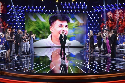 Los concursantes de 'GH VIP 7' aplauden durante el Debate Final del concurso