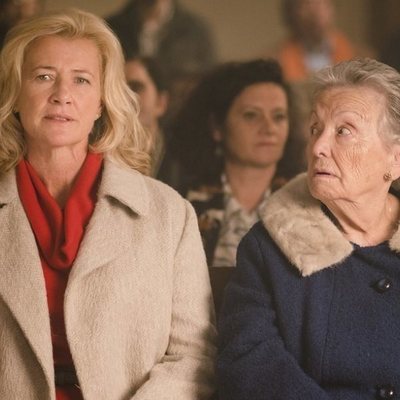 Ana Duato y María Galiana en una escena de la 20ª temporada de 'Cuéntame cómo pasó'
