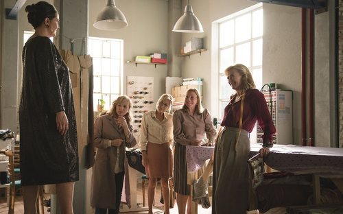 Mercedes (Ana Duato), ilusionada en su negocio en 'Cuéntame cómo pasó'