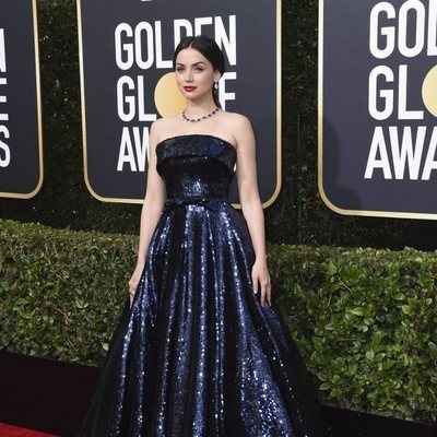 Ana de Armas, deslumbrante en la alfombra roja de los Globos de Oro 2020