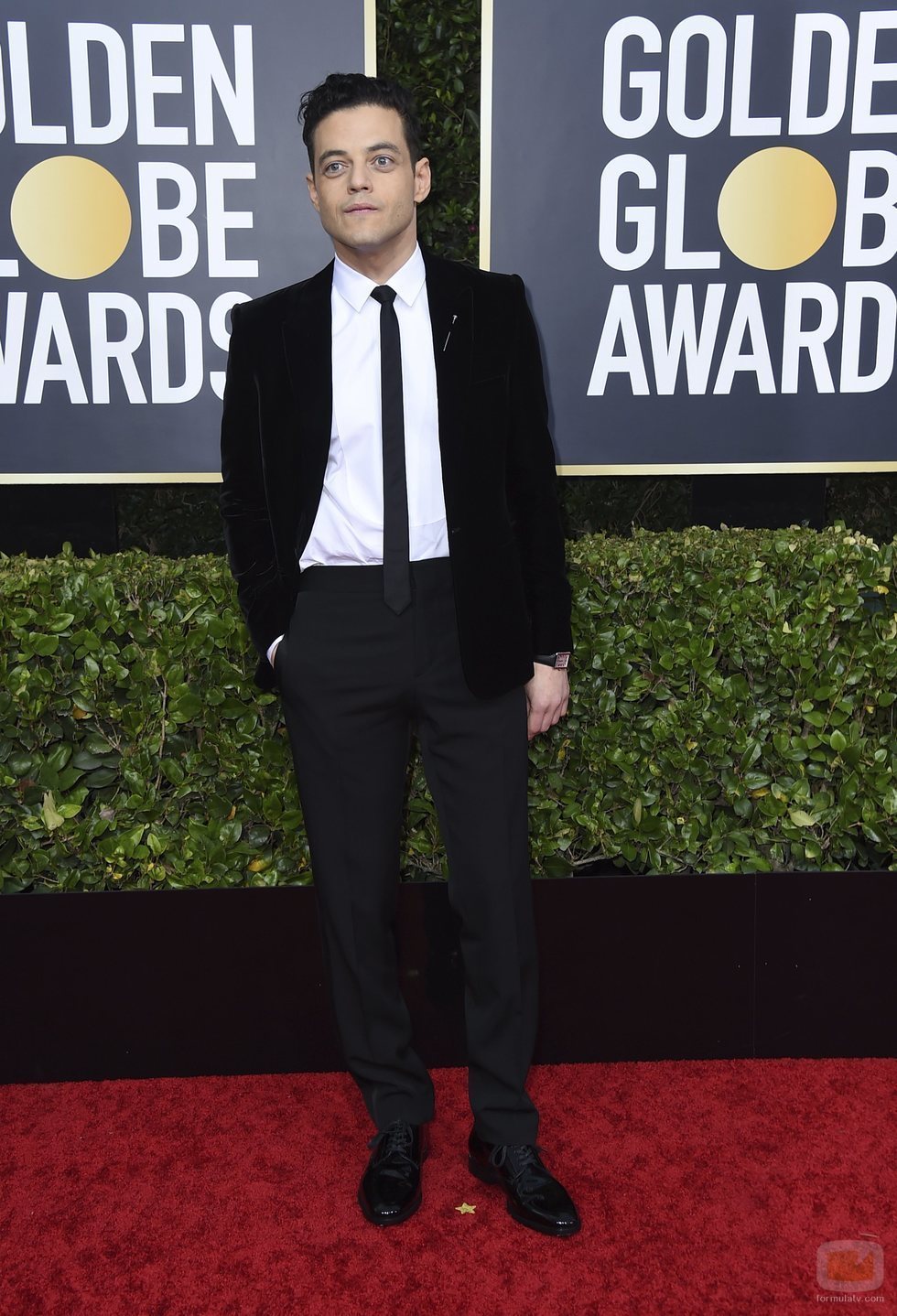 Rami Malek en la alfombra roja de los Globos de Oro 2020
