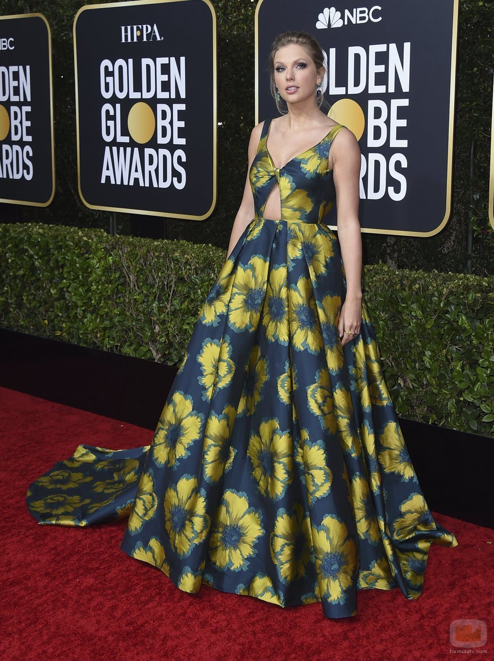 Taylor Swift en la alfombra roja de los Globos de Oro 2020