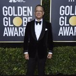 Tom Hanks en la alfombra roja de los Globos de Oro 2020