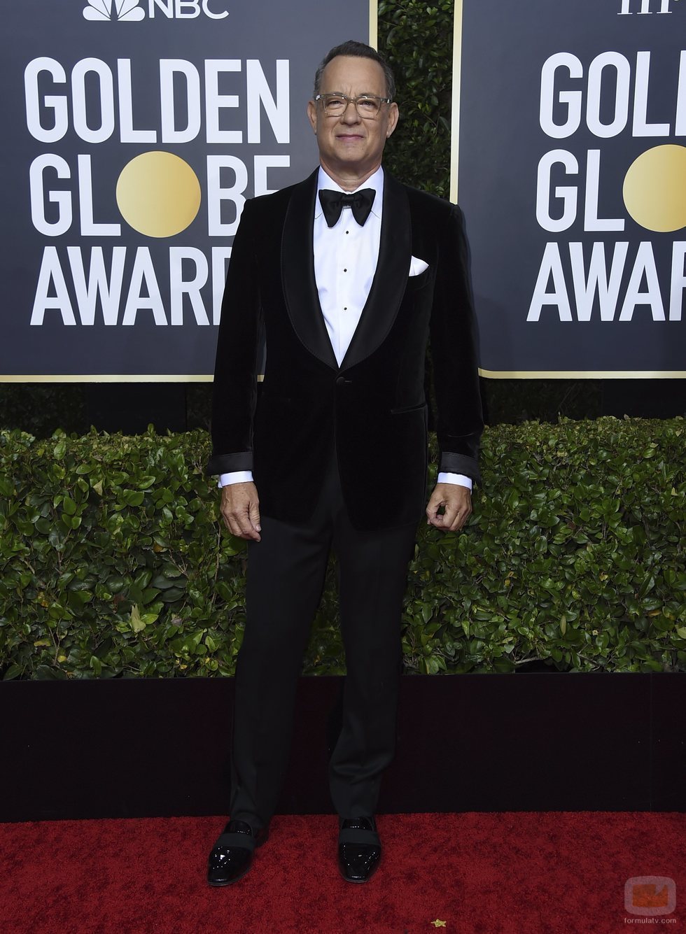 Tom Hanks en la alfombra roja de los Globos de Oro 2020