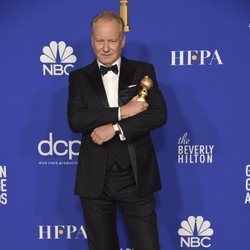 Stellan Skarsgård, ganador a Mejor Actor de reparto por 'Chernobyl' en los Globos de Oro 2020