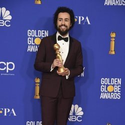 Ramy Youssef, ganador a Mejor Actor de Comedia por 'Ramy' en los Globos de Oro 2020