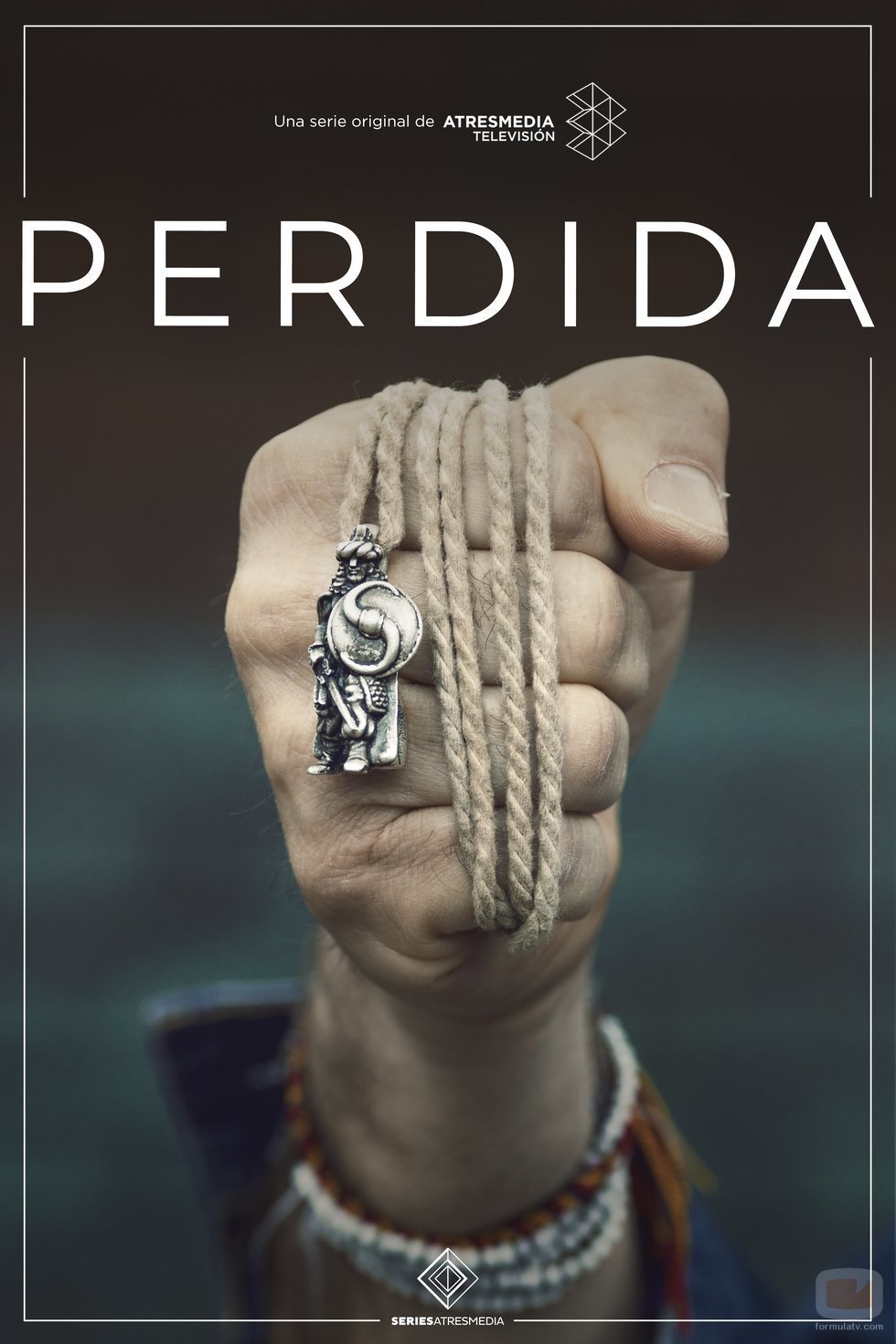 Un objeto clave en el cartel del thriller producido por Atresmedia, 'Perdida'