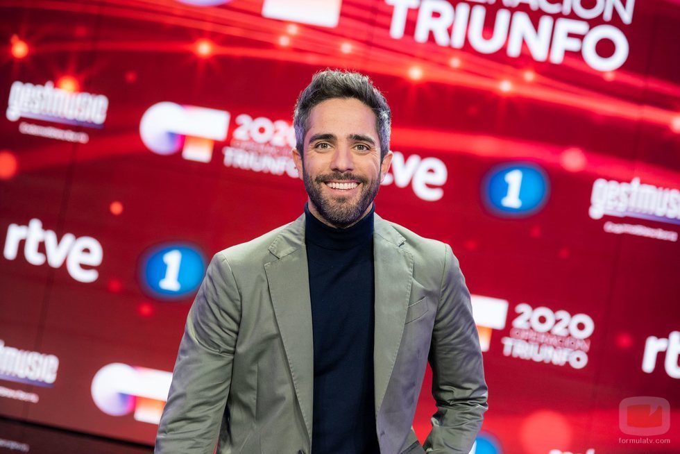 Roberto Leal posa como presentador de 'OT 2020'