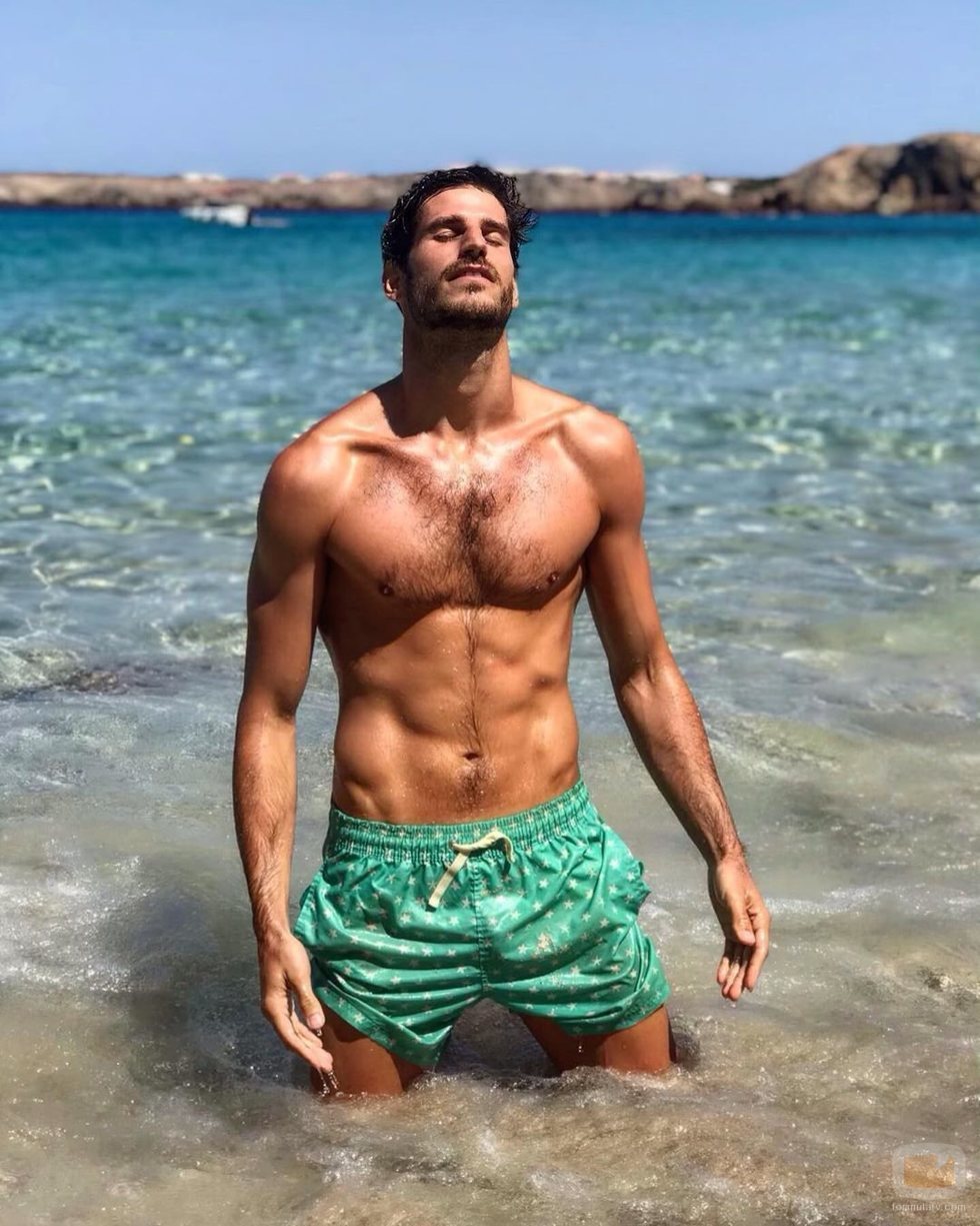 Cesc Escolà, de 'OT 2020', muy sexy en el mar