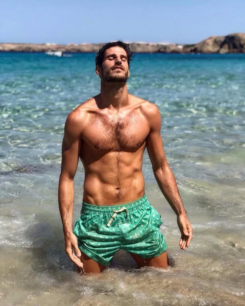 Cesc Escolà, de 'OT 2020', muy sexy en el mar