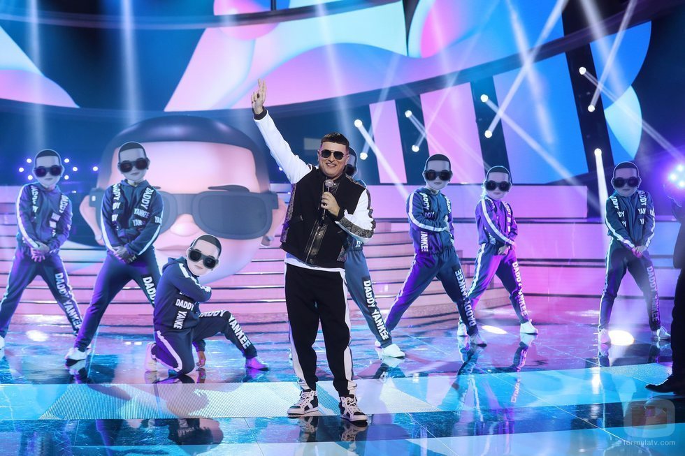 El Monaguillo como Daddy Yankee en la Gala 1 de 'Tu cara me suena 8'