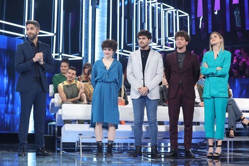 Roberto Leal, con Javy, Anne, Jesús y Samantha en la Gala 0 de 'OT 2020'