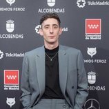 Enric Auquer en la alfombra roja de los Premios Feroz 2020