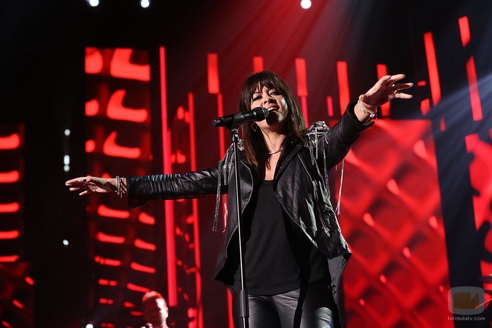 Vanesa Martín, cantando "Caída libre" en la Gala 1 de 'OT 2020'