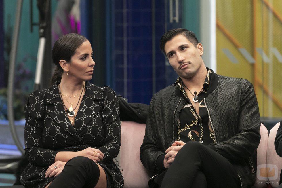 Anabel Pantoja y Gianmarco Onestini en la Gala 2 de 'El tiempo del descuento'