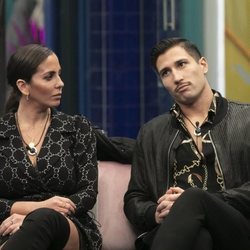 Anabel Pantoja y Gianmarco Onestini en la Gala 2 de 'El tiempo del descuento'