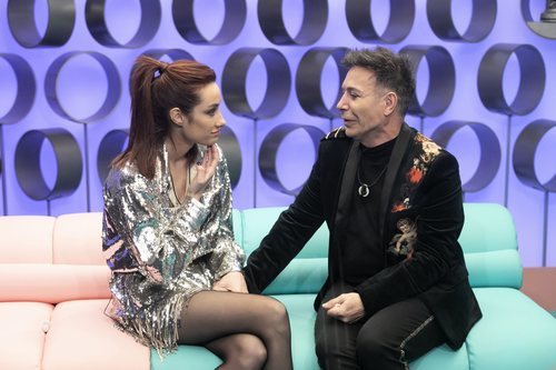 Adara Molinero y Maestro Joao, en la Gala 2 de 'El tiempo del descuento'