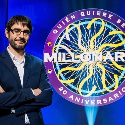 Juanra Bonet junto al logo de '¿Quién quiere ser millonario?'