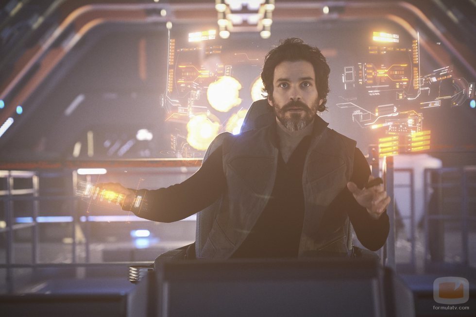 Santiago Cabrera es Rios en 'Star Trek: Picard'