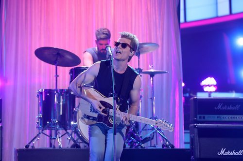 Miki Núñez imita a Radio Futura en la Gala 3 de 'Tu cara me suena 8'