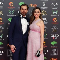 Daniel Muriel y Candela Serrat en la alfombra roja de los Premios Goya 2020