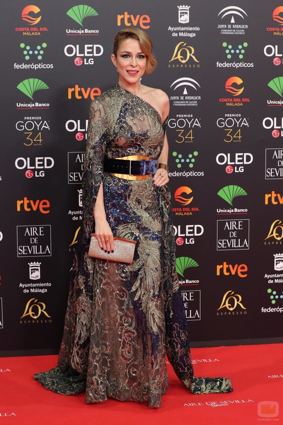 Silvia Abascal posa en la alfombra roja de los Premios Goya 2020