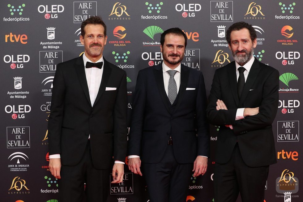 Jon Garaño, Aitor Arregi y José Mari Goenaga en la alfombra roja de los Premios Goya 2020