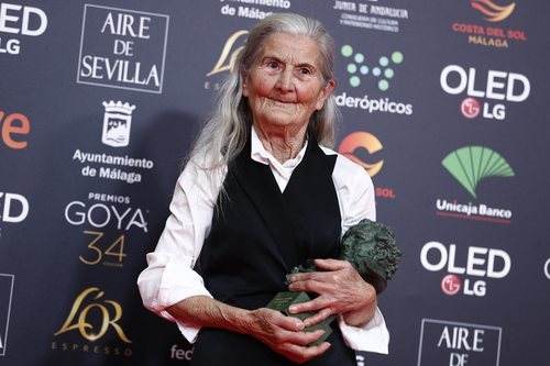 Benedicta Sánchez con su Premio Goya 2020 a Mejor Actriz Revelación