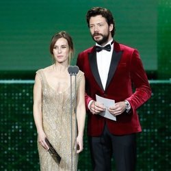 Álvaro Morte y Marta Etura en la gala de los Premios Goya 2020