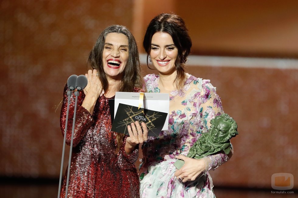 Ángela Molina y Penélope Cruz en los Premios Goya 2020