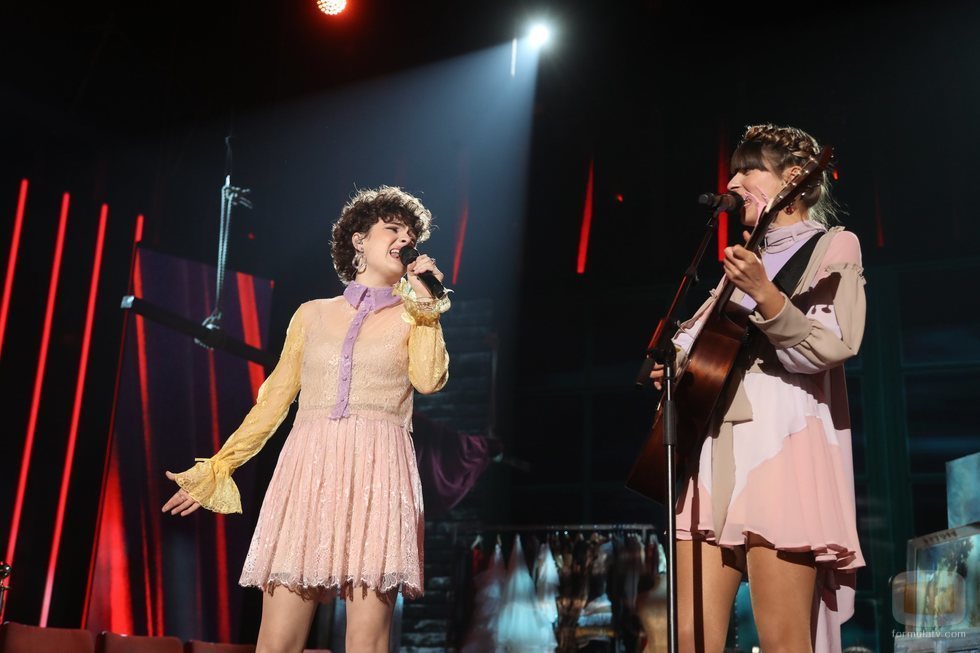 Anne y Maialen cantan juntas en la Gala 2 de 'OT 2020'