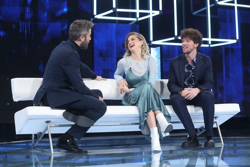 Roberto Leal junto a Samantha y Jesús en la Gala 2 de 'OT 2020'