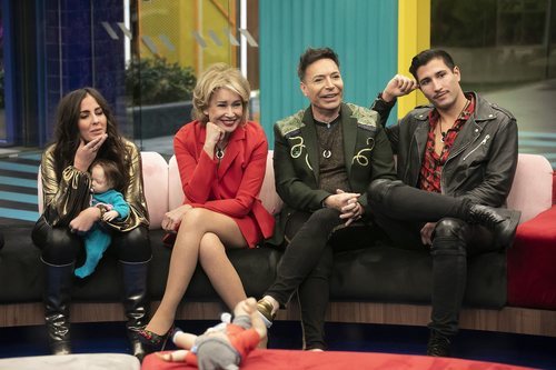 Anabel Pantoja, Mila Ximénez, Maestro Joao y Gianmarco Onestini en la Gala 3 de 'El tiempo del descuento'