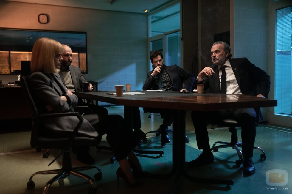 Alexandra Jiménez y José Coronado en 'El inocente'