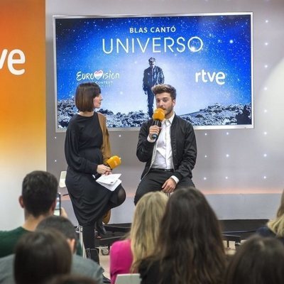 Julia Varela y Blas Cantó presentan "Universo" antes de Eurovisión 2020