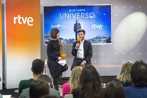 Julia Varela y Blas Cantó presentan "Universo" antes de Eurovisión 2020
