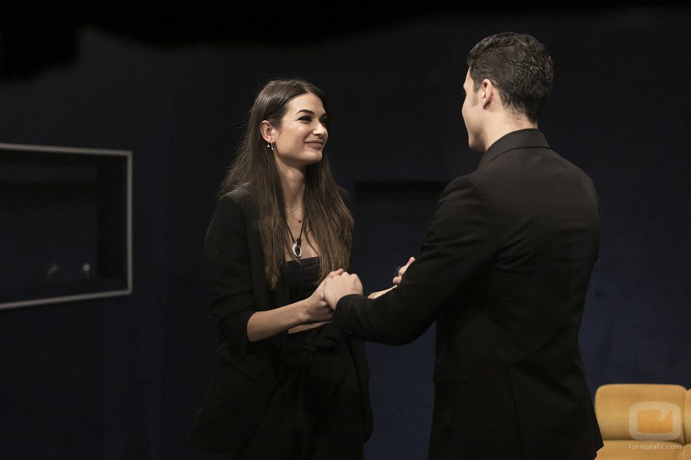 Estela Grande y Kiko Jiménez en la Gala 4 de 'El tiempo del descuento'