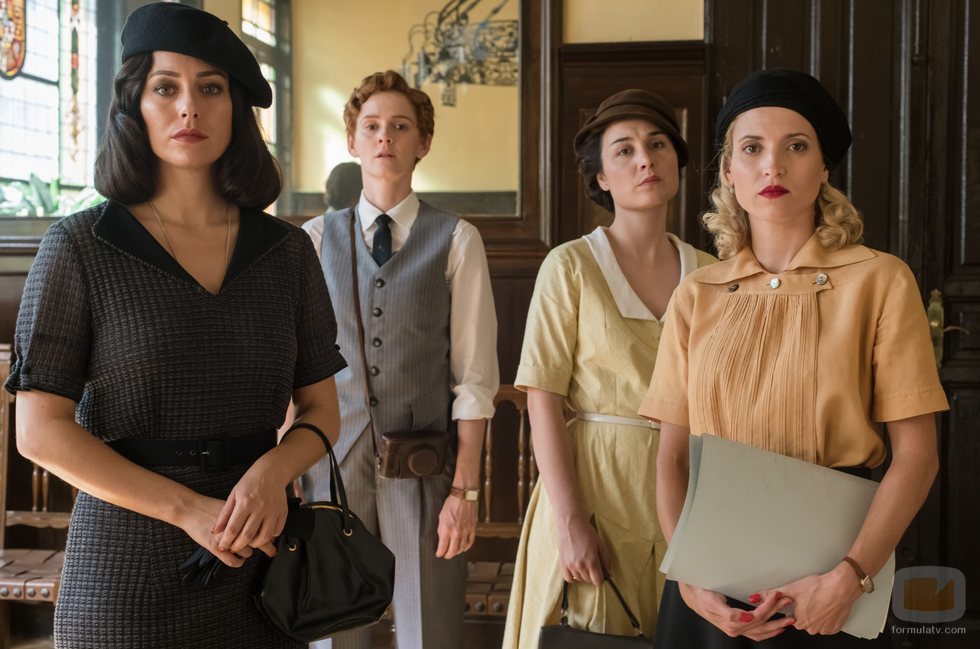 Lidia, Óscar, Marga y Carlota en la quinta temporada de 'Las chicas del cable'