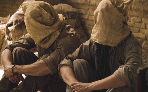 Toni y Jero, secuestrados en el capítulo 20x16 de 'Cuéntame cómo pasó'